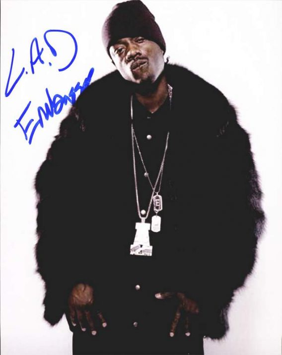 La the Darkman authentic signed 8x10 picture