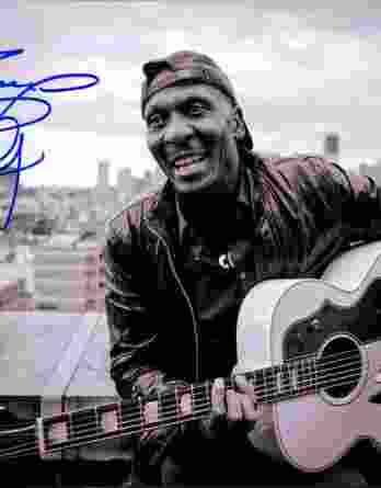 Jimmy Cliff authentic signed 8x10 picture