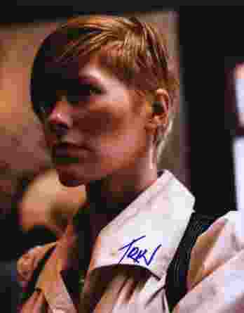 Trin Miller authentic signed 8x10 picture
