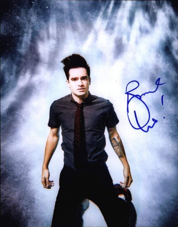 Brendon Urie authentic signed 8x10 picture