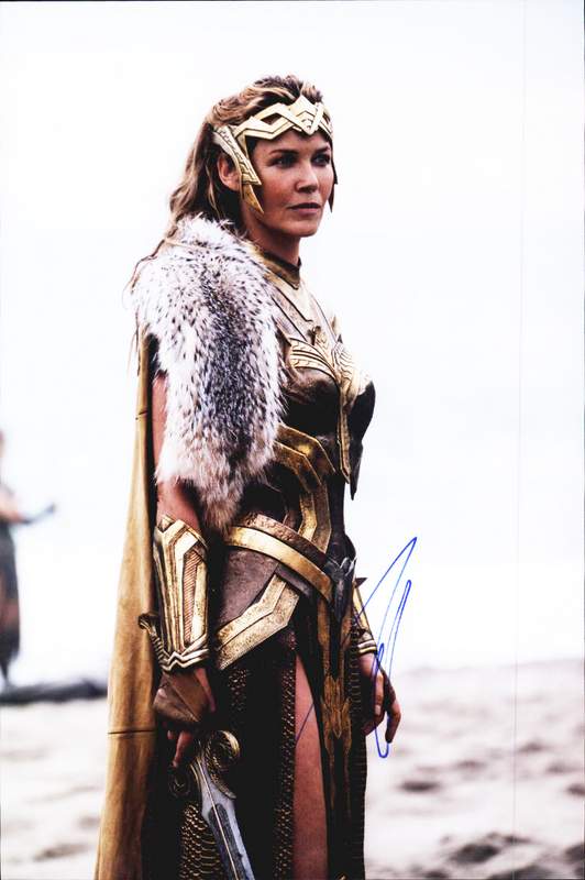 Connie Nielsen authentic signed 10x15 picture