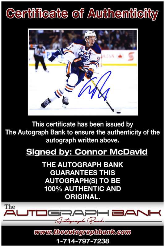 Connor McDavid Signed Canada 8x10 Photo (McDavid Hologram & Leaf