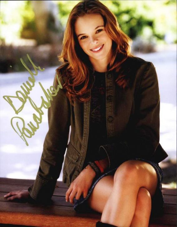 Danielle Panabaker authentic signed 8x10 picture