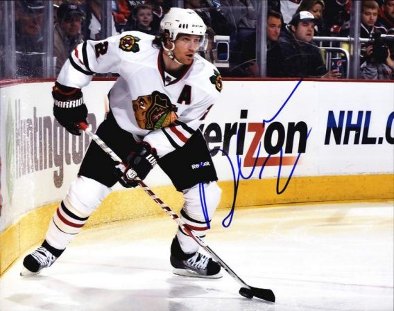 Duncan Keith authentic signed 8x10 picture