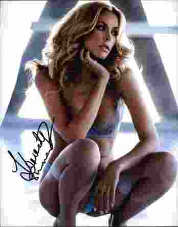 Kennedy Summers authentic signed 8x10 picture