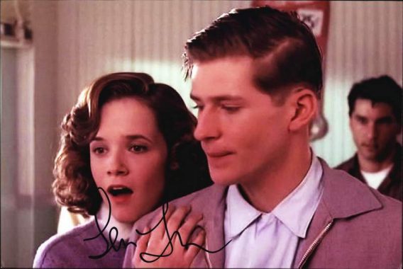 Lea Thompson authentic signed 10x15 picture