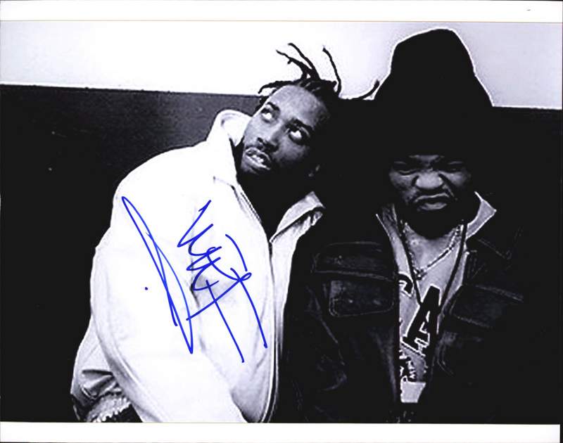 Method Man autographed photo. 