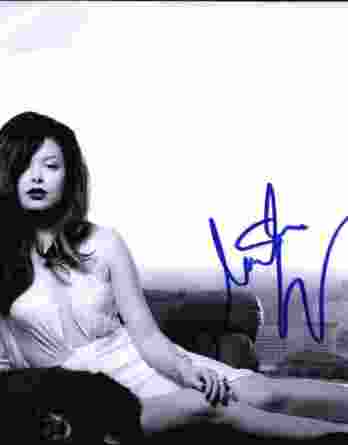 Miranda Cosgrove authentic signed 8x10 picture