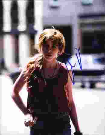Sophia Lillis authentic signed 8x10 picture