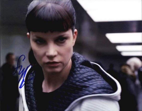 Sylvia Hoeks authentic signed 8x10 picture