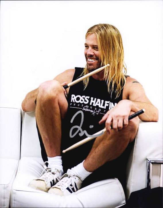 Taylor Hawkins authentic signed 8x10 picture