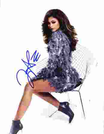 Zendaya Coleman authentic signed 10x15 picture