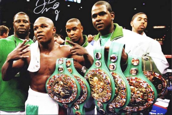 Floyd Mayweather Jr authentic signed 10x15 picture