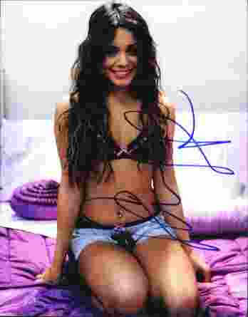Vanessa Hudgens authentic signed 8x10 picture