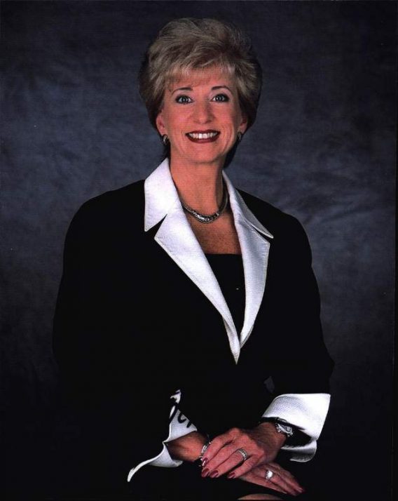 Linda Mcmahon authentic signed WWE wrestling 8x10 photo W/Cert Autographed 01 signed 8x10 photo