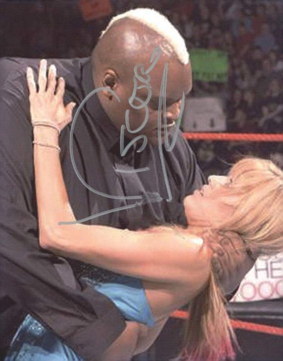 Viscera Big Daddy Voodoo signed WWE wrestling 8x10 photo W/Cert Autographed 15 signed 8x10 photo