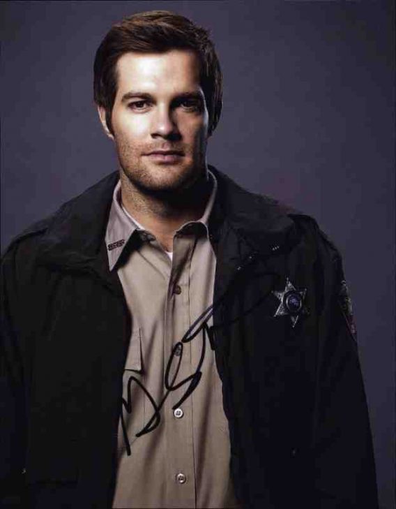 Geoff Stults signed 8x10 poster