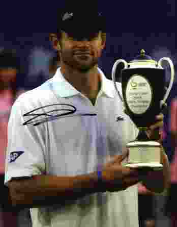 Tennis player Andy Roddick signed 8x10 photo