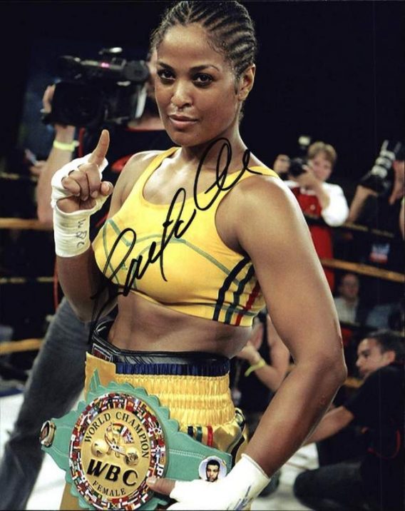 Boxer Laila Ali signed 8x10 photo