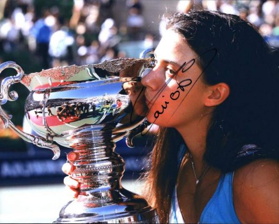 Tennis player Marion Bartoli signed 8x10 photo