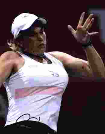 Tennis player Romina Oprandi signed 8x10 photo