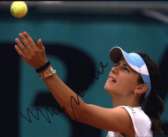 Tennis player Tsvetana Pironkova signed 8x10 photo