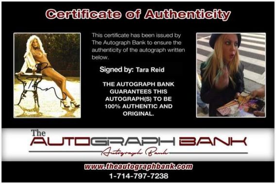 Tara Reid signed 8x10 poster